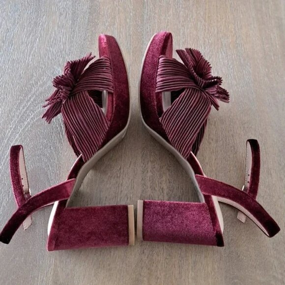 Kelly & Katie Heather Sandals - Color: Tawny Port - Size: 7.5 - Picture 6 of 9